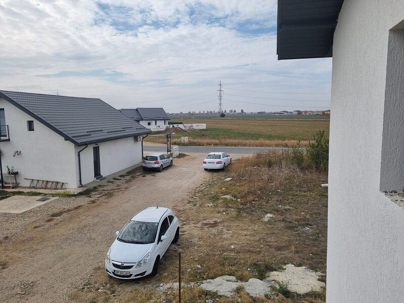 Ilfov vila semifinisata 4cam/3bai/ incalzire pardos-pompa caldura/com.Berceni