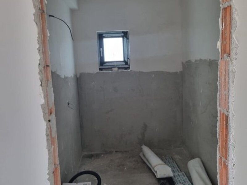 Ilfov vila semifinisata 4cam/3bai/ incalzire pardos-pompa caldura/com.Berceni